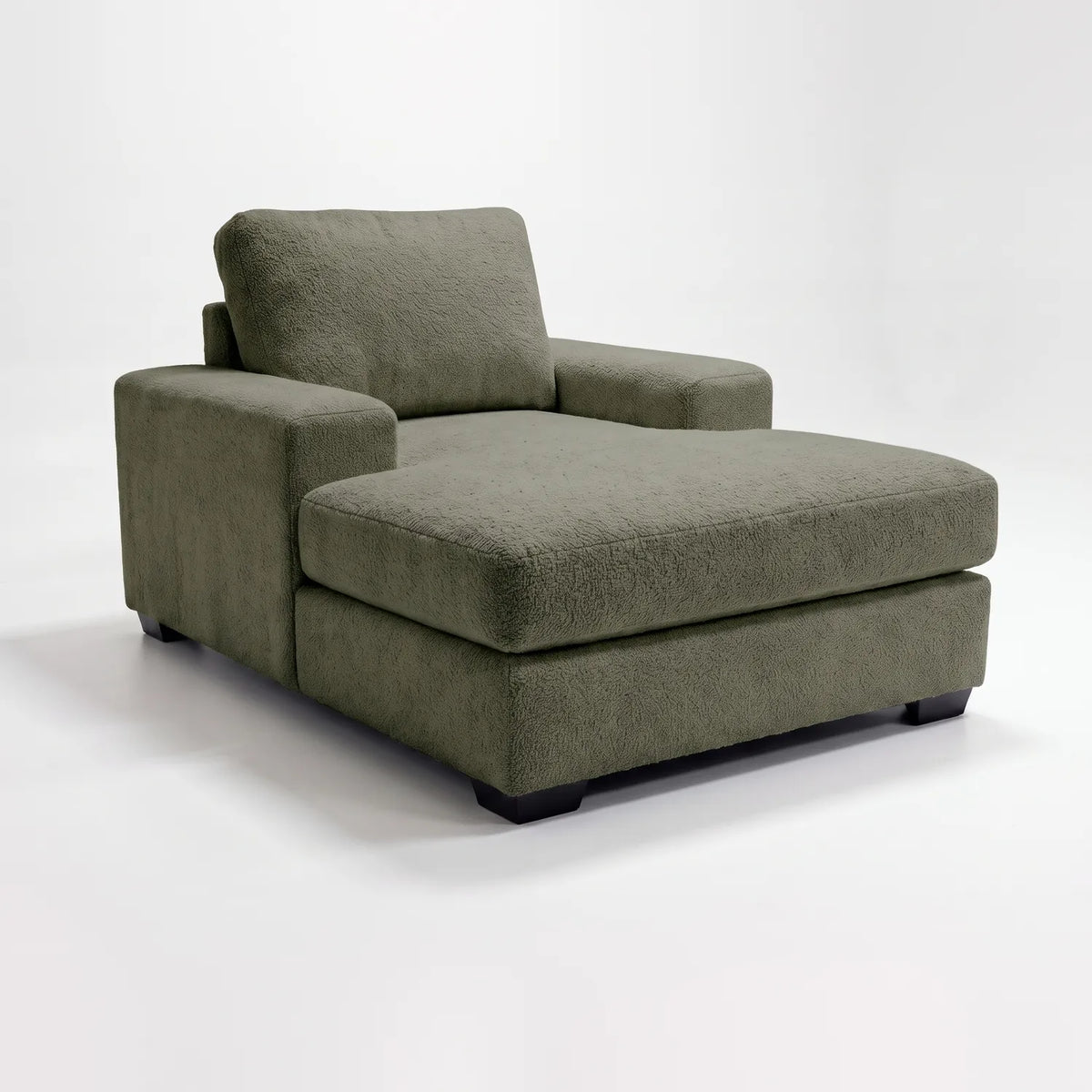 Chaise Lounger - Cuddle Moss - studio photo on white #vera_main