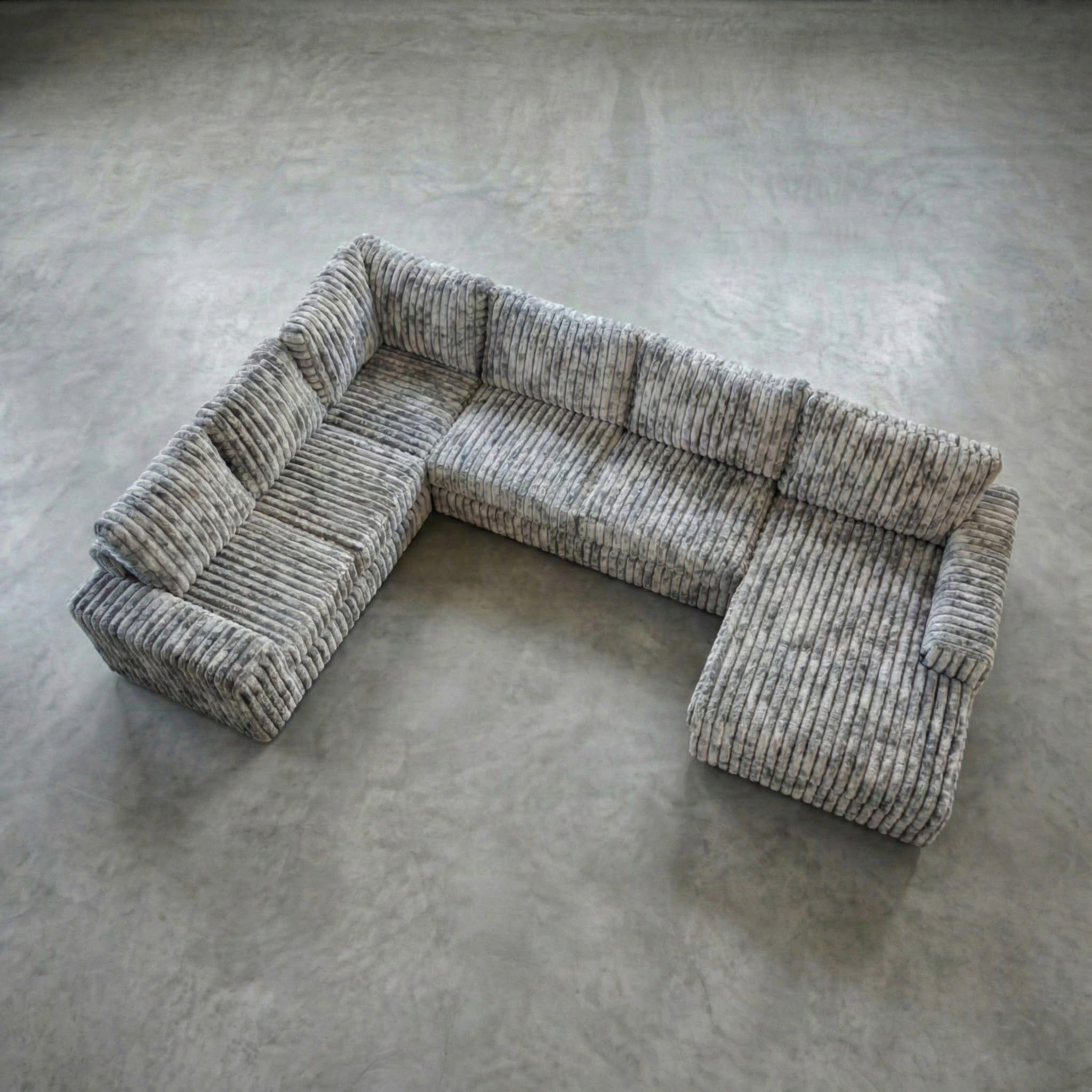 Big Wig Grey Three-Piece Chaise Sectional