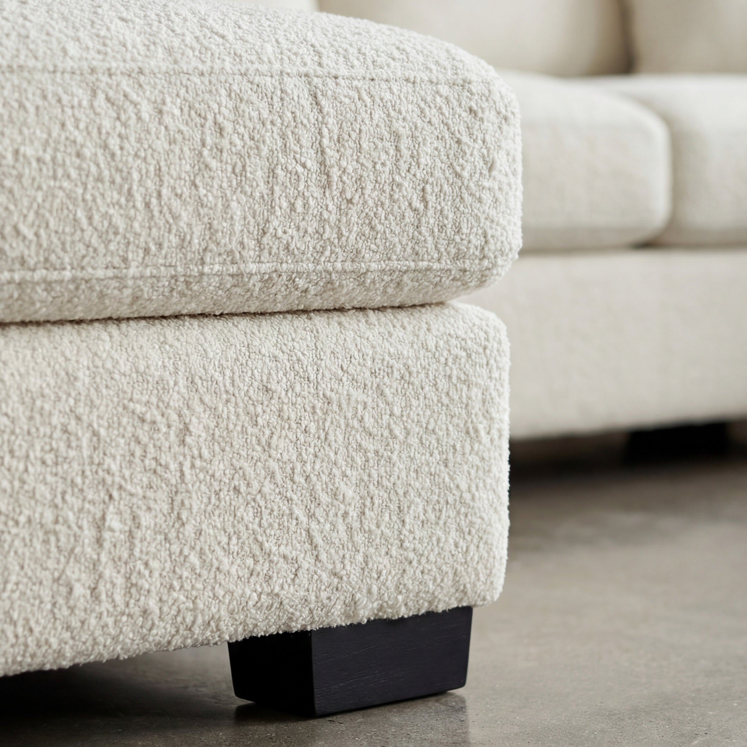 Solid Black Tapered Sofa Leg