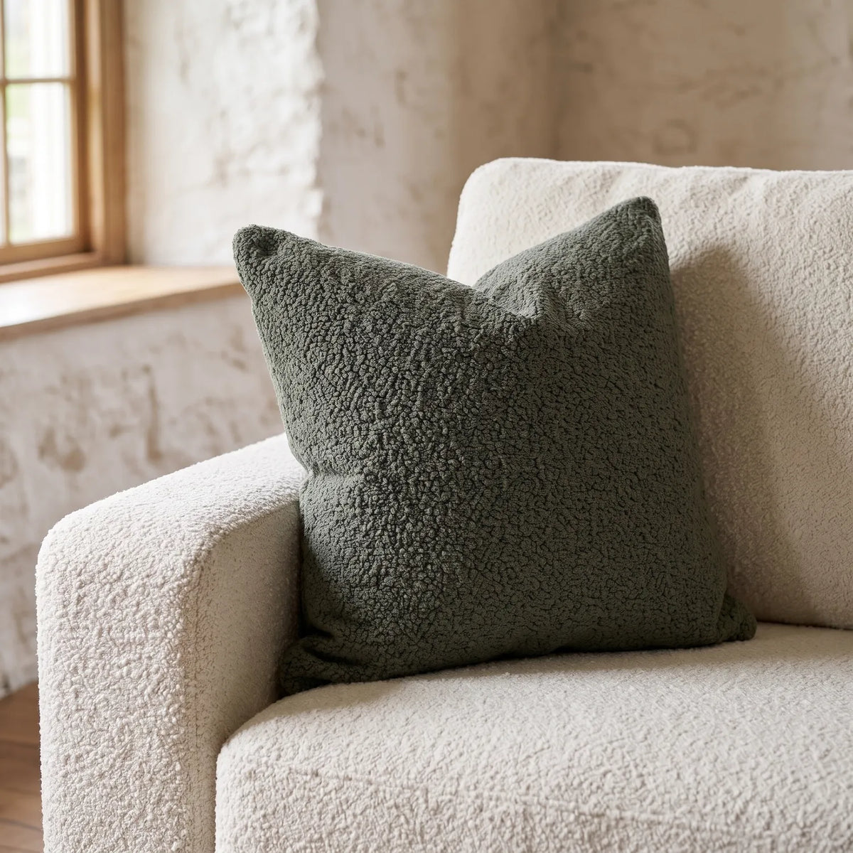 Throw Pillow - Cuddle Moss - hero #Size_18"