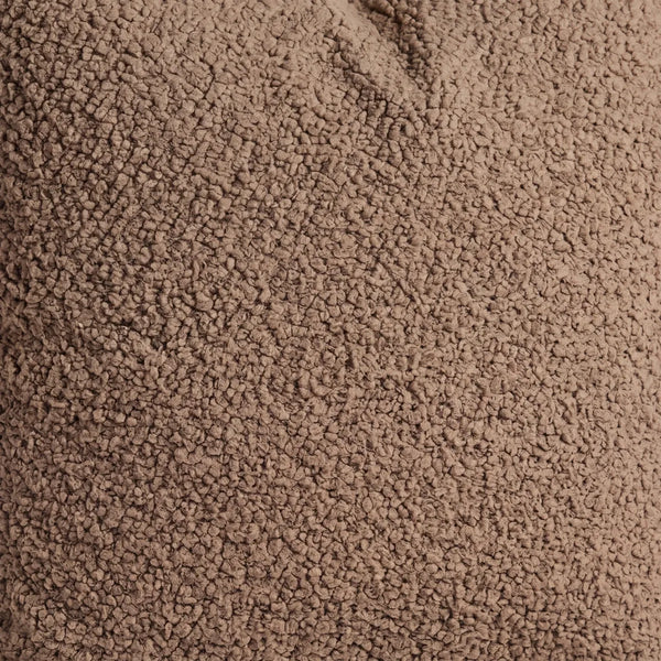 Cuddle Chocolate swatch